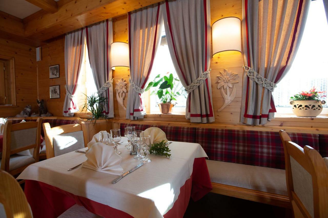 Hotel I Rododendri Valfurva Bagian luar foto